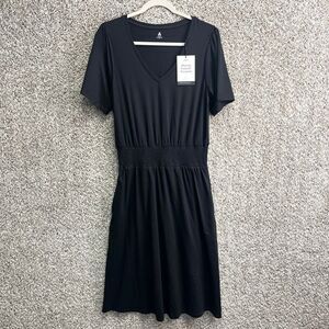 Able Dress Women’s M Sunnie Black Smocked Short Sleeve V-Neck Fit and Flare NWT